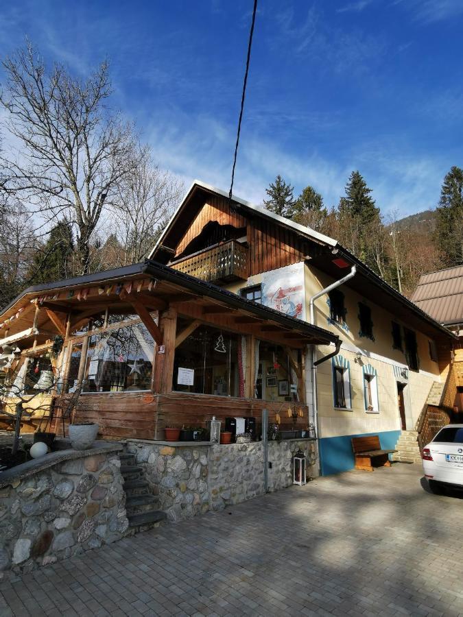 Slovenian Traditional Guest House Begunje na Gorenjskem Buitenkant foto