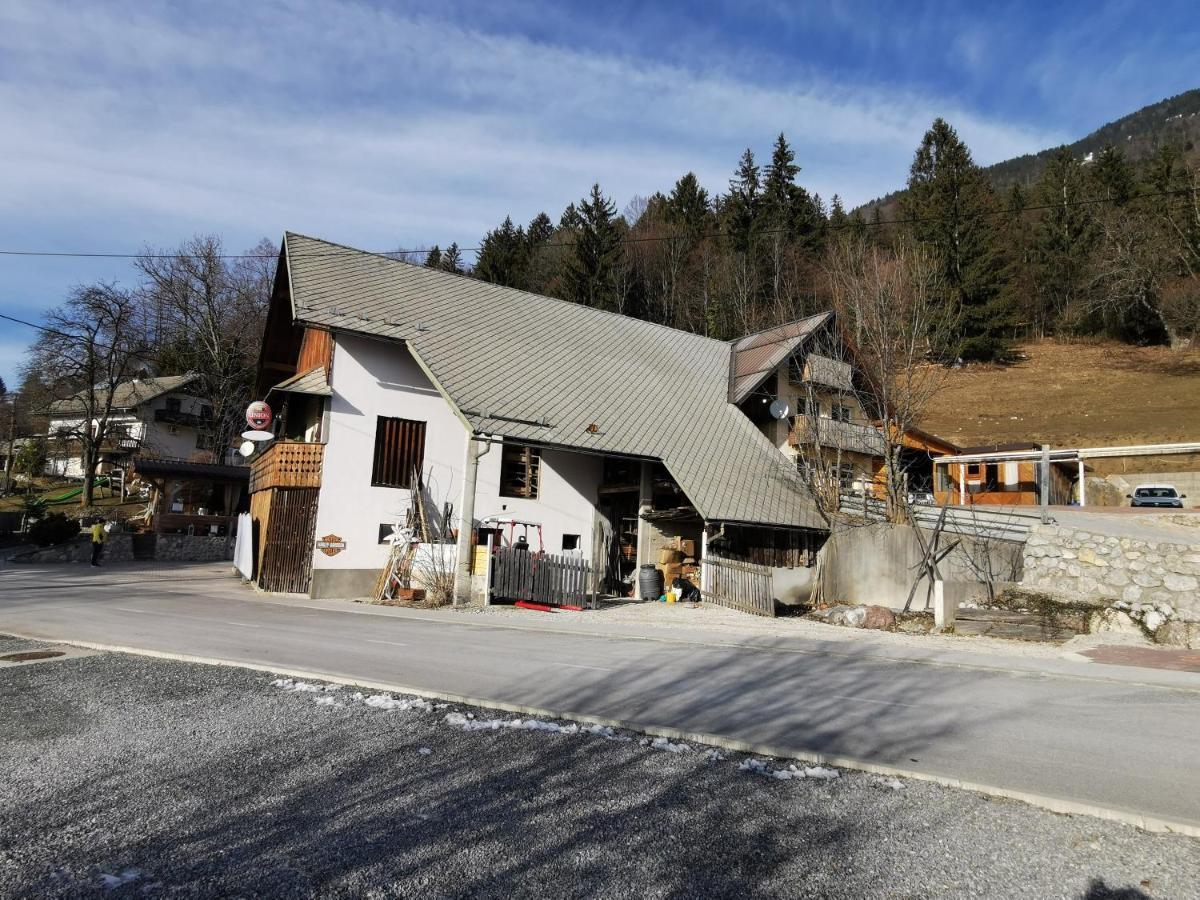 Slovenian Traditional Guest House Begunje na Gorenjskem Buitenkant foto