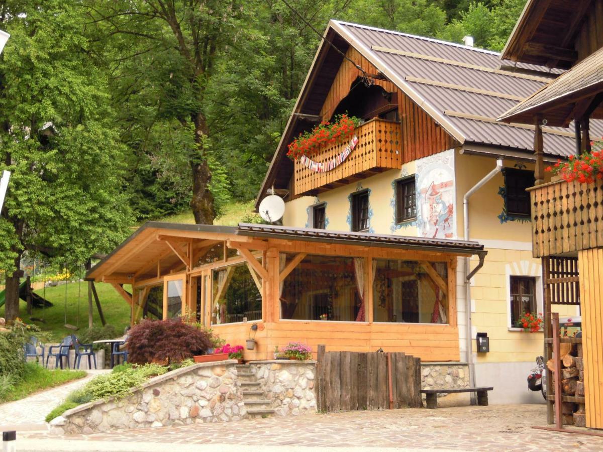 Slovenian Traditional Guest House Begunje na Gorenjskem Buitenkant foto